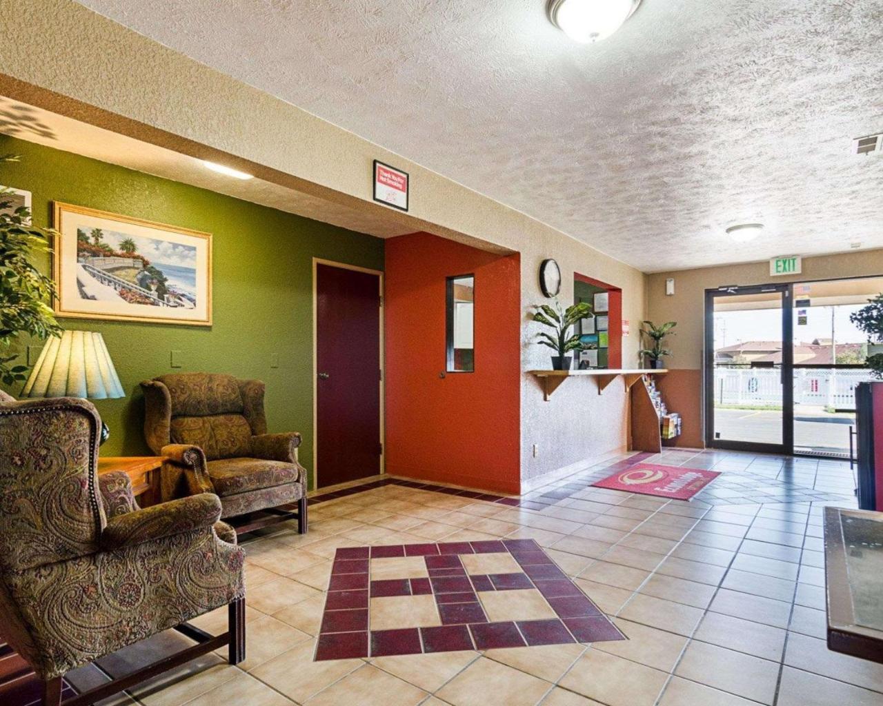 Econo Lodge Ottawa מראה חיצוני תמונה