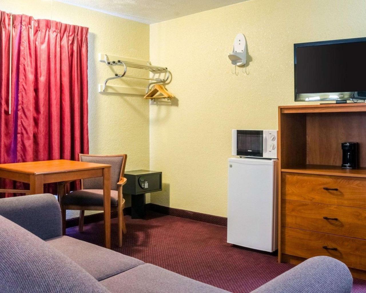 Econo Lodge Ottawa מראה חיצוני תמונה