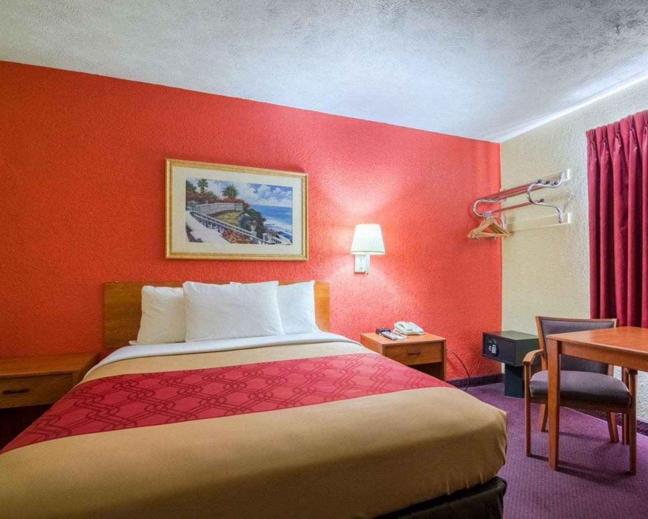Econo Lodge Ottawa מראה חיצוני תמונה