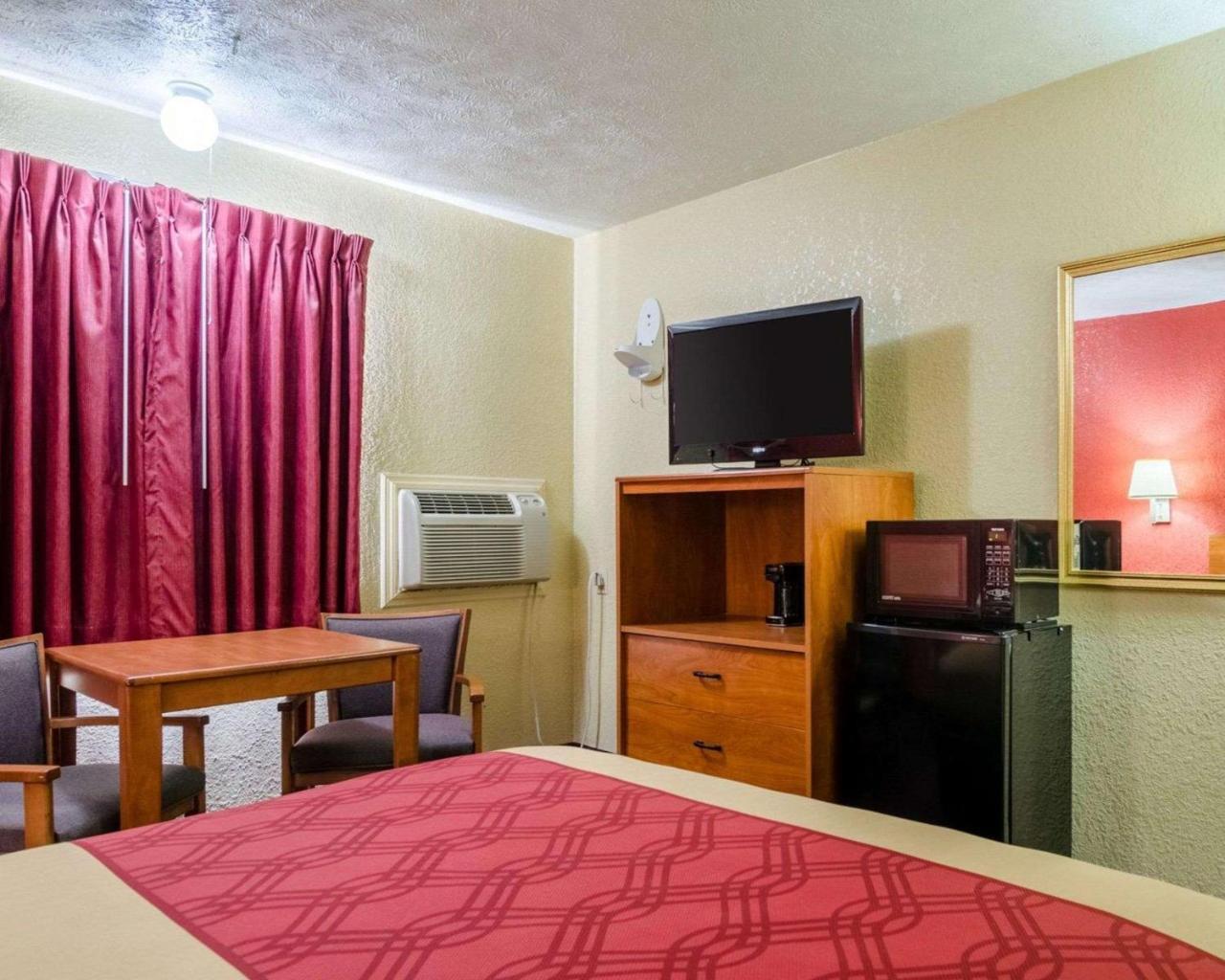 Econo Lodge Ottawa מראה חיצוני תמונה