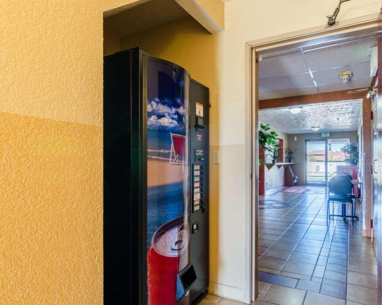 Econo Lodge Ottawa מראה חיצוני תמונה