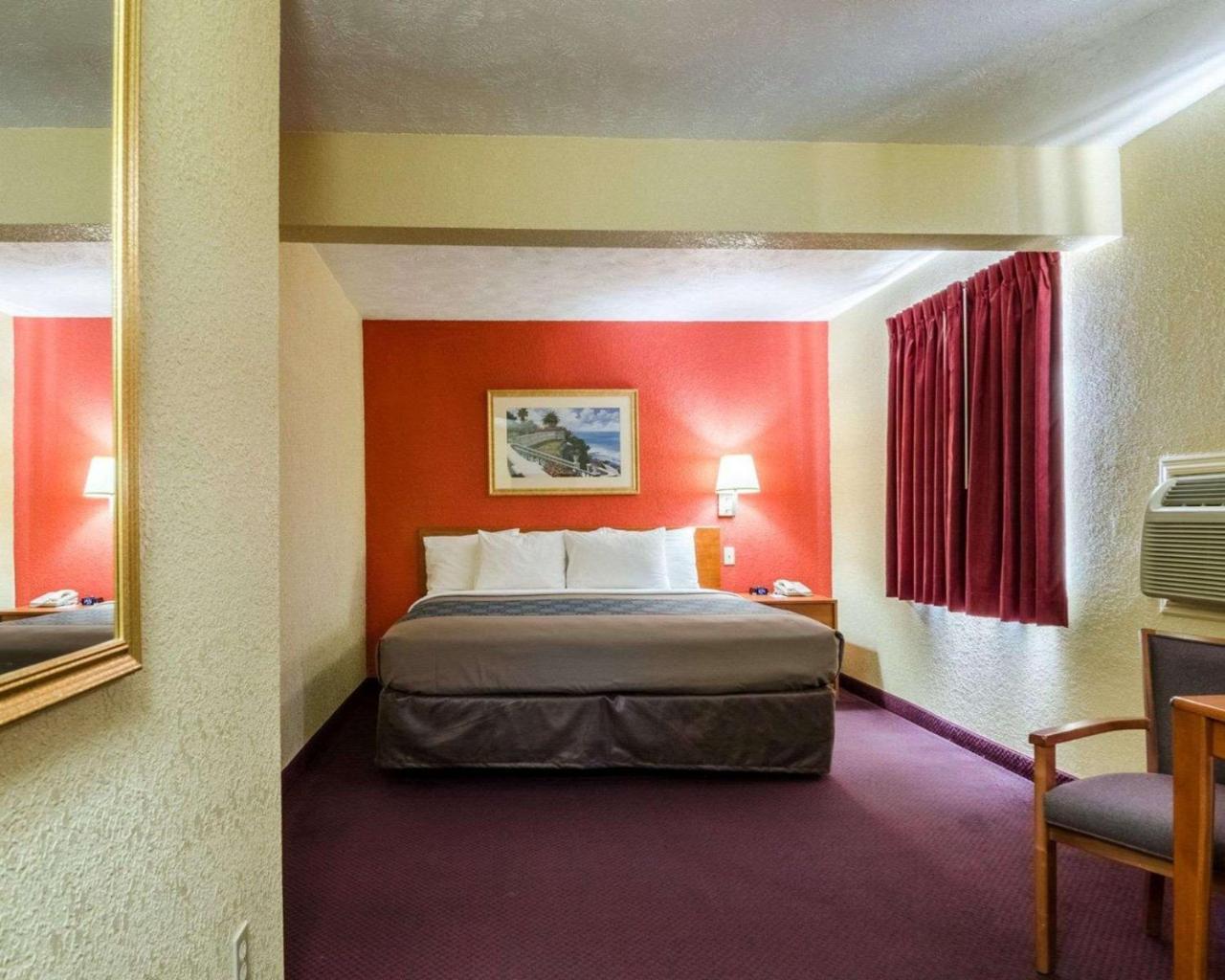 Econo Lodge Ottawa מראה חיצוני תמונה